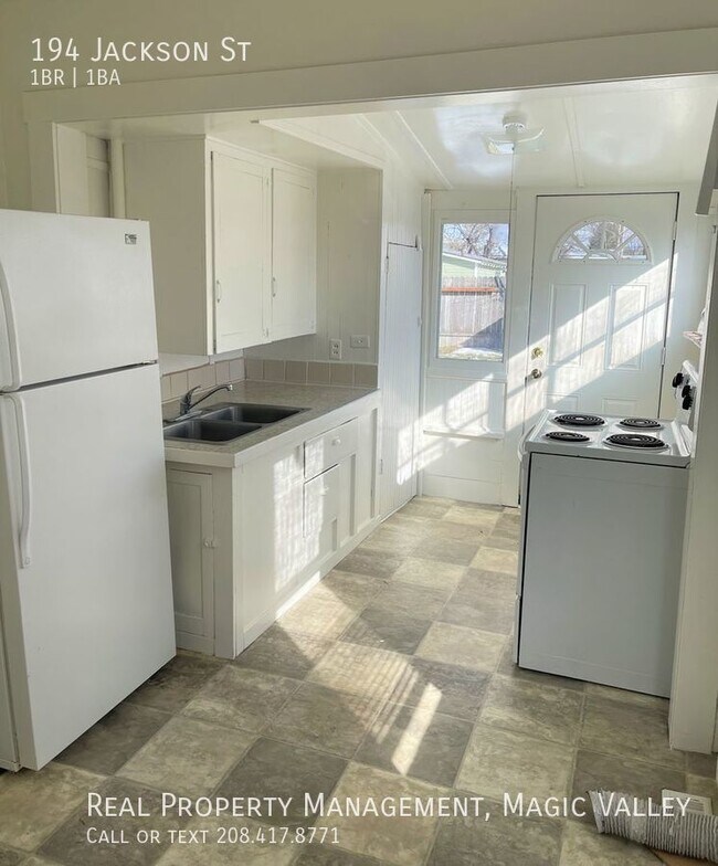 194 Jackson St in Twin Falls, ID - Building Photo - Building Photo