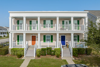 Marrero Commons Apartments in New Orleans, LA - Building Photo - Building Photo