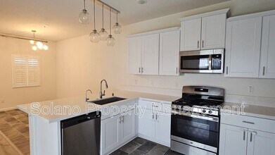 1205 Niemann St in Winters, CA - Building Photo - Building Photo