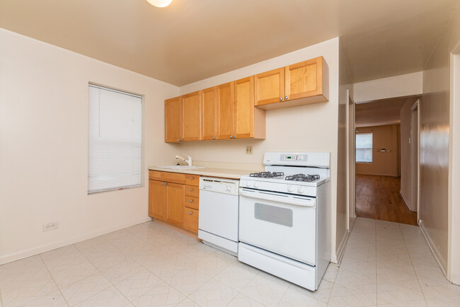 544 N Hermitage Ave, Unit #1