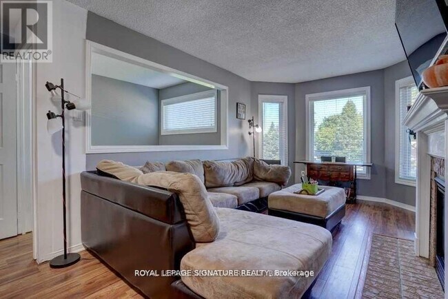 47 Acorn Crescent in Wasaga Beach, ON - Building Photo - Building Photo
