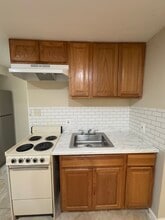 8500 Magnolia Dr in Lanham, MD - Foto de edificio - Building Photo