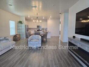 92 Pine Candle Way in St. Augustine, FL - Building Photo - Building Photo