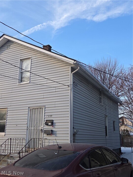 7209 Park Ave in Cleveland, OH - Building Photo