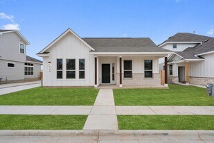 132 Condesa St in Kyle, TX - Building Photo