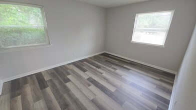 Elmtree Apartments in Columbia, SC - Building Photo - Building Photo