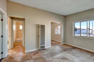 8508 Avalon Blvd in Los Angeles, CA - Building Photo