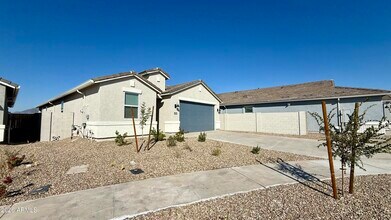 22004 N Celestial Wy in Maricopa, AZ - Building Photo - Building Photo