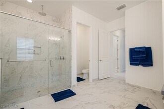 16578 Calistoga Dr in Bonita Springs, FL - Building Photo - Building Photo