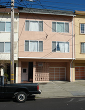 214 88th St in Daly City, CA - Foto de edificio - Building Photo