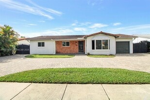 1804 SW 102nd Ct in Miami, FL - Building Photo