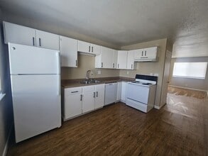 3417 Fairview Dr in Antioch, CA - Foto de edificio - Building Photo