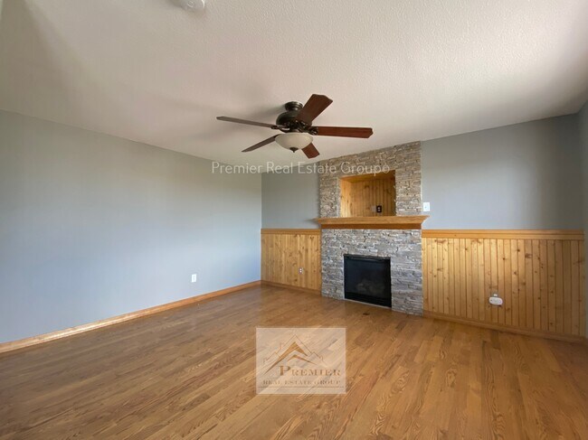 865 Winebrook Way in Fountain, CO - Building Photo - Building Photo