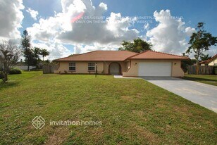 11752 Laurel Valley Cir in Wellington, FL - Building Photo