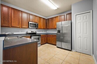 4917 Key Lime Dr in Jacksonville, FL - Building Photo - Building Photo