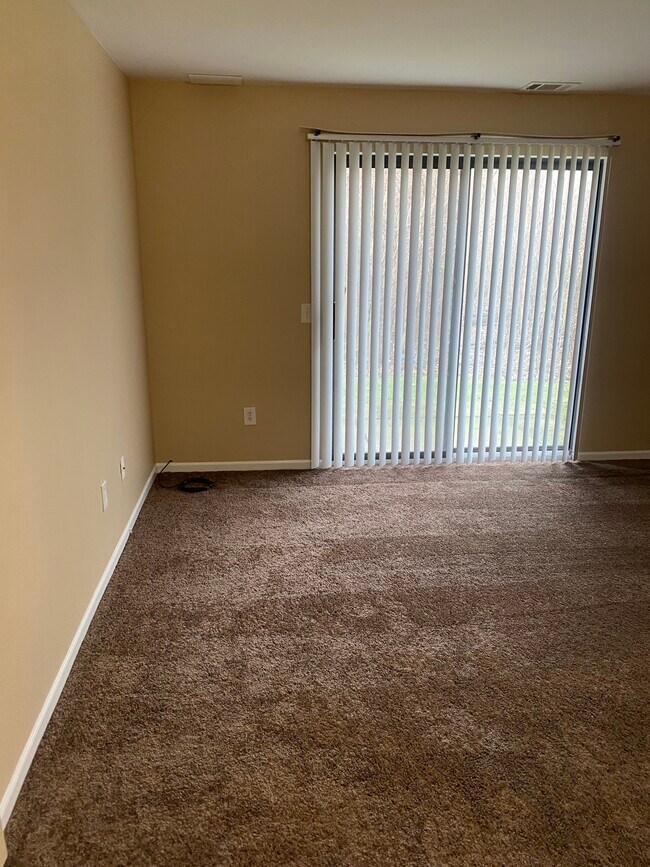 35401 Hickory Woods Ln, Unit 35401 Hickory woods ln in Clinton Township, MI - Building Photo - Building Photo