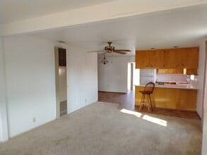 153 E Chapman St in Orland, CA - Building Photo - Building Photo