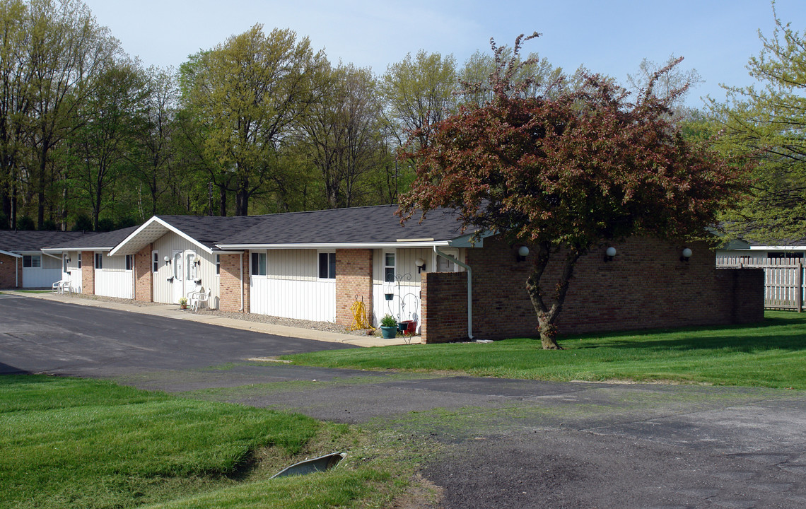 Georgetown Apartments in Fort Wayne, IN - Building Photo