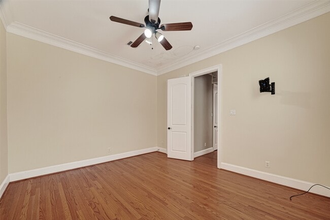 5319 Fayette St