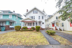 200 Elmdorf Ave in Rochester, NY - Building Photo