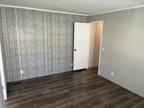 2465 Pajot Rd in Kawkawlin, MI - Building Photo - Building Photo