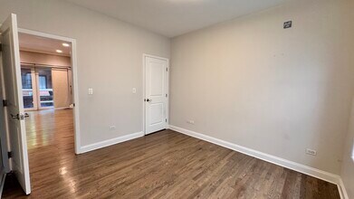 6620 N Ashland Ave in Chicago, IL - Building Photo - Building Photo