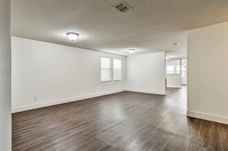 16600 Jasmine Springs Dr in Justin, TX - Building Photo - Building Photo