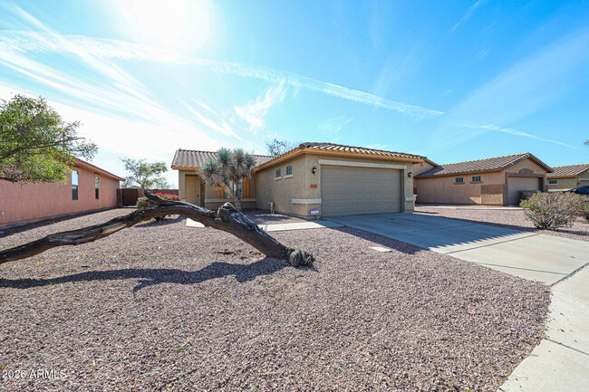 25025 W Dove Mesa Dr in Buckeye, AZ - Building Photo - Building Photo