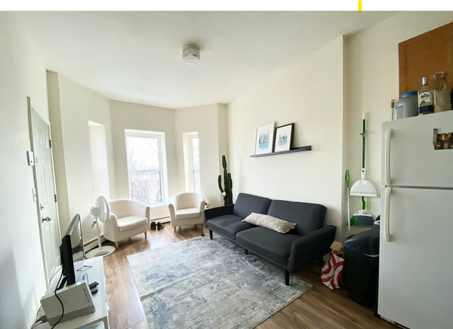 96 Hammond St, Unit 3 in Boston, MA - Foto de edificio - Building Photo