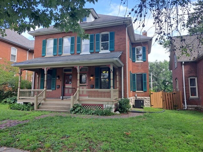 property at 322 N 6th St
