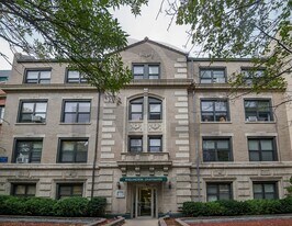 546 W Wellington Ave, Unit 540-004 in Chicago, IL - Building Photo