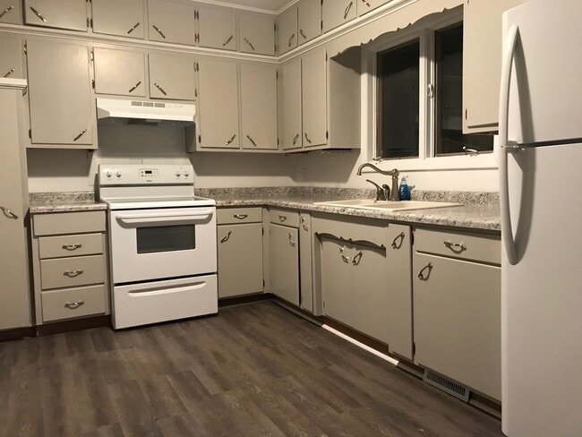 1320 25th St in Rock Island, IL - Foto de edificio - Building Photo