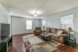 12826 Kiev Hills Ln in Houston, TX - Building Photo - Building Photo