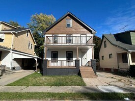 1093 E 147th St in Cleveland, OH - Building Photo
