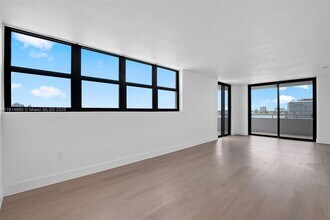 6830 Indian Creek Dr in Miami Beach, FL - Building Photo - Building Photo