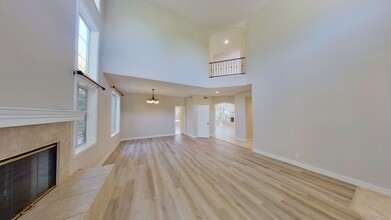 215 Oak View Ln in Santa Barbara, CA - Building Photo - Building Photo