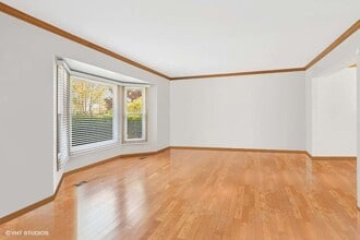 970 Amberwood Cir in Naperville, IL - Building Photo - Building Photo