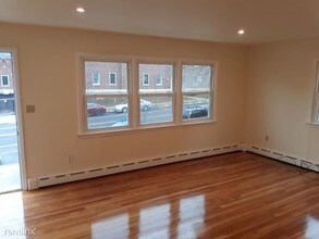 14 Suydam St in New Brunswick, NJ - Foto de edificio - Building Photo