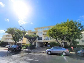 Canfield Luxury Investments LLC in Los Angeles, CA - Building Photo