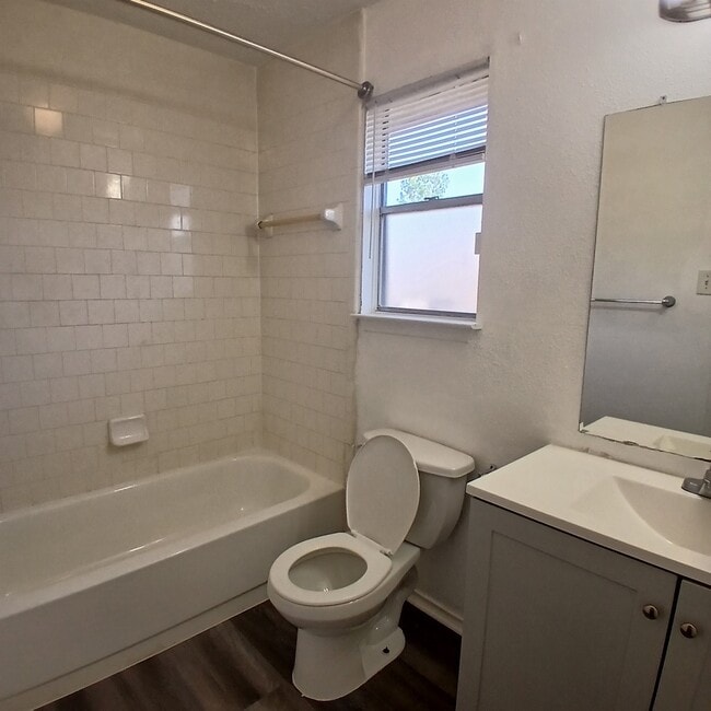 property at 5436 Parkridge Dr