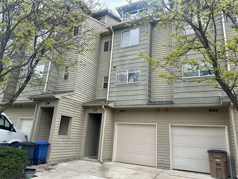 22 Short Dr in Los Alamos, NM - Building Photo