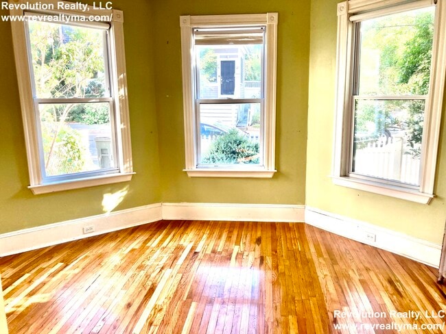 121 Richdale Ave, Unit 3