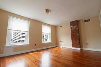 31 S Darlington St in West Chester, PA - Building Photo - Building Photo