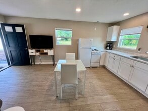 2390 Jr St in Orange City, FL - Building Photo - Building Photo