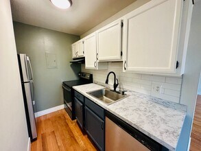 CMM Aquila Flats 8216 W 31st St. in Minneapolis, MN - Building Photo - Building Photo