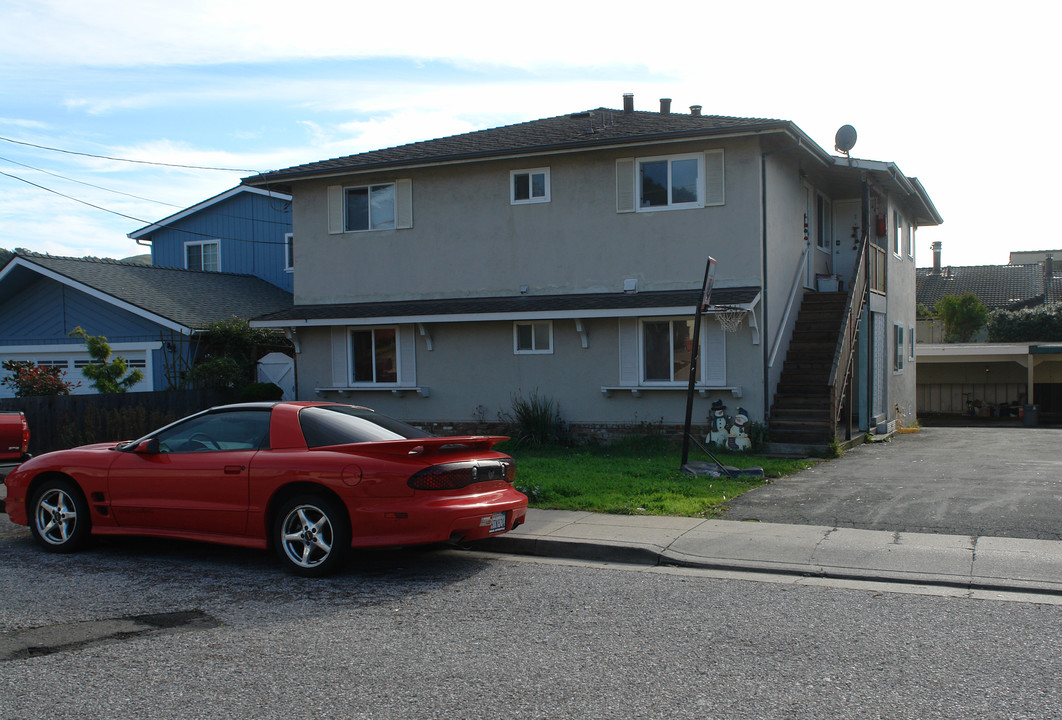 214 Bancroft Way in Pacifica, CA - Building Photo