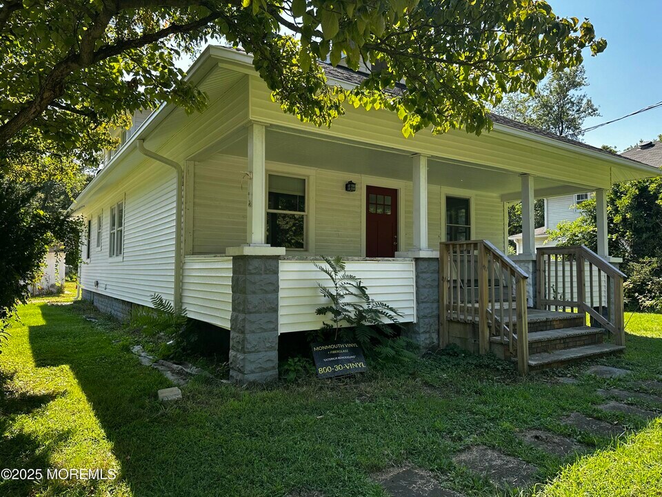 435 Lakewood Farmingdale Rd in Howell, NJ - Building Photo
