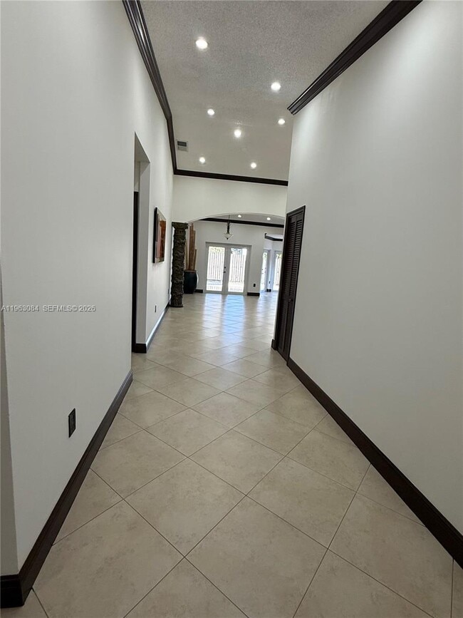 13781 SW 158th Terrace in Miami, FL - Building Photo - Building Photo