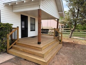 414 N 6th St in Clinton, OK - Building Photo - Building Photo