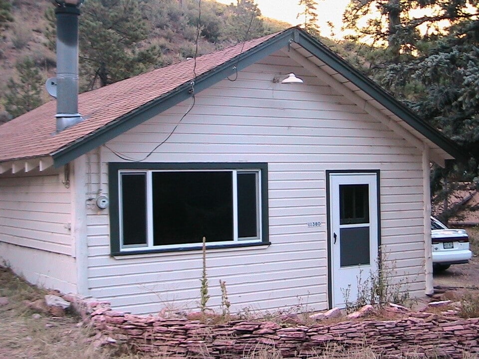 11380 Belvidere Ave in Green Mountain Falls, CO - Building Photo